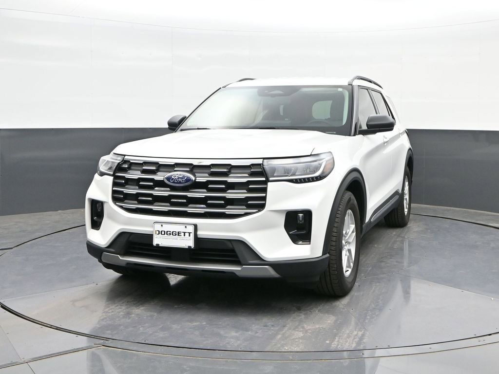 Certified 2025 Ford Explorer Active w/ Active Comfort Package RWD image 24