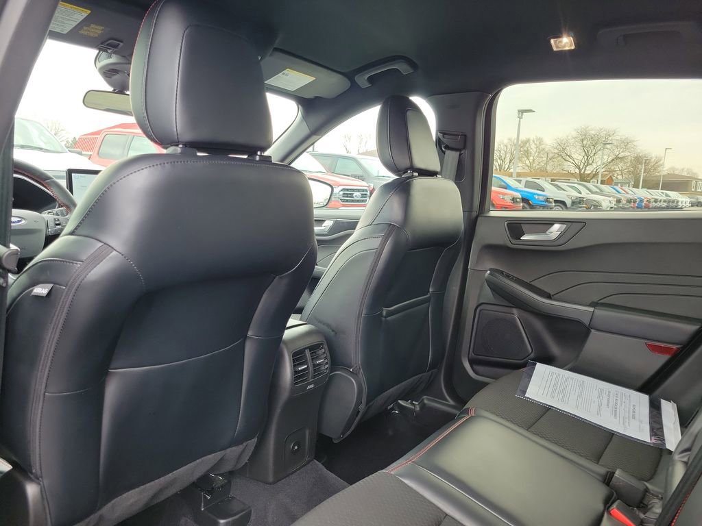 Certified 2023 Ford Escape ST-Line w/ Tech Pack #1 image 15