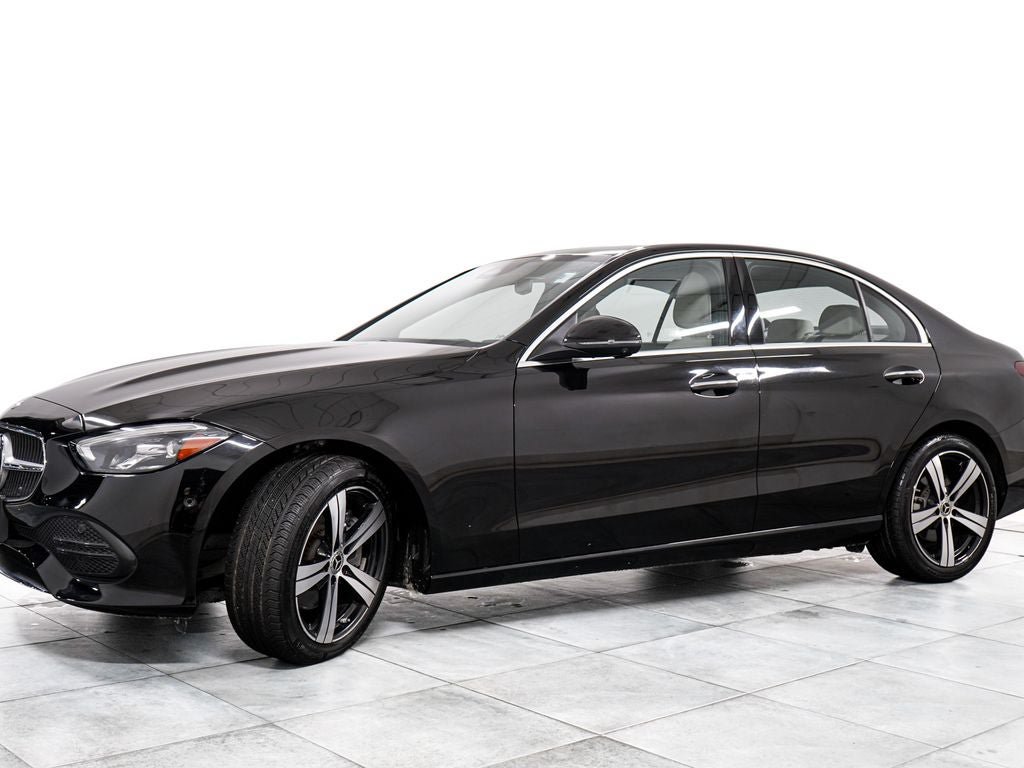 Used 2023 Mercedes-Benz C 300 4MATIC Sedan w/ Exclusive Trim Package image 4