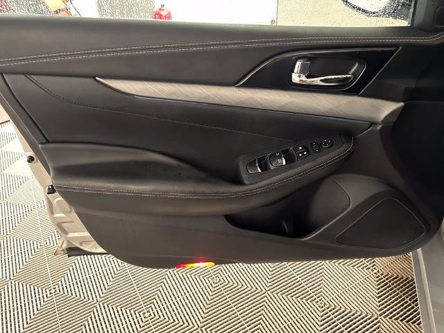Used 2018 Nissan Maxima 3.5 SL FWD image 11