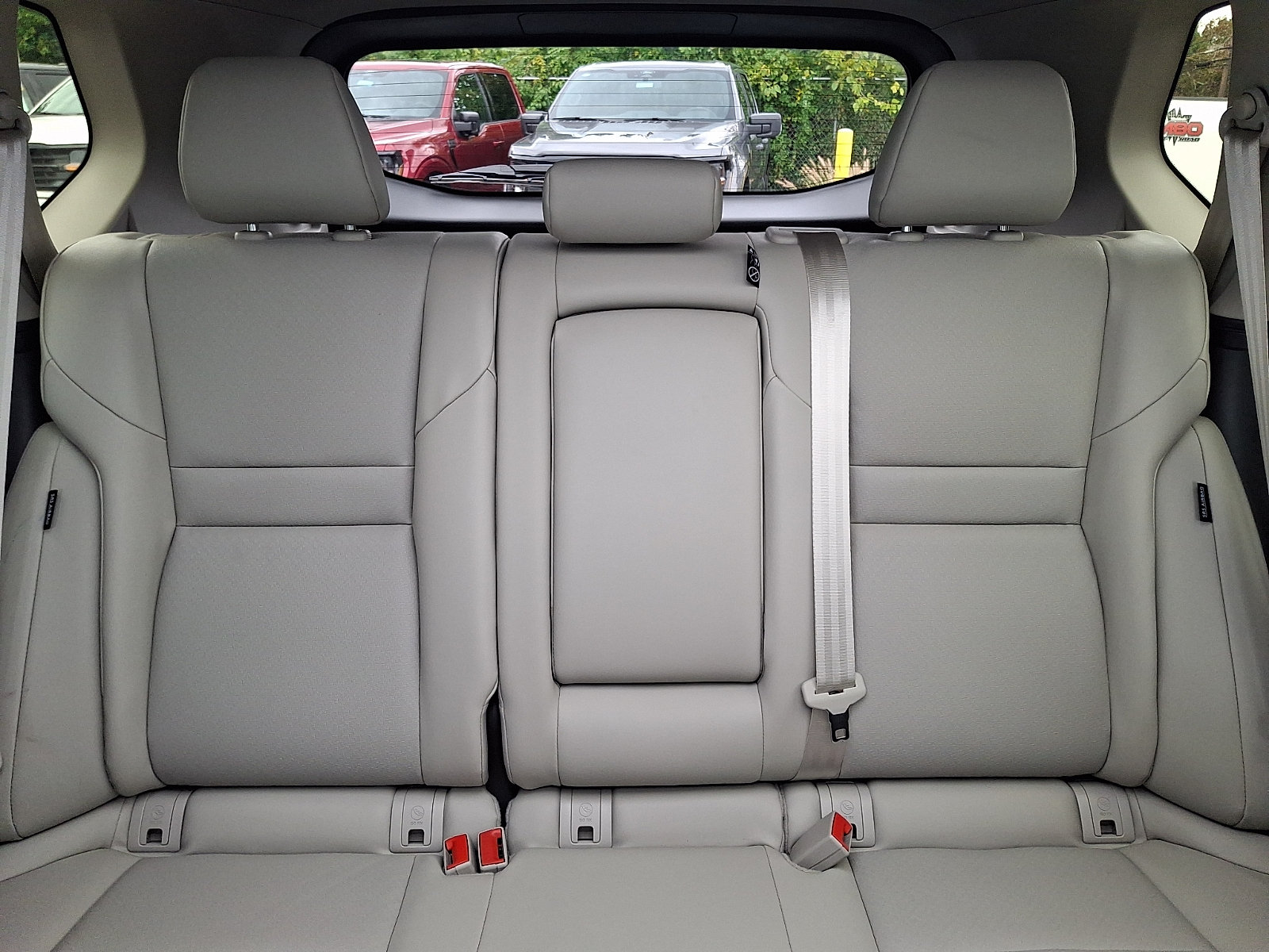 Used 2025 Nissan Rogue SV w/ SV Premium Package FWD image 19