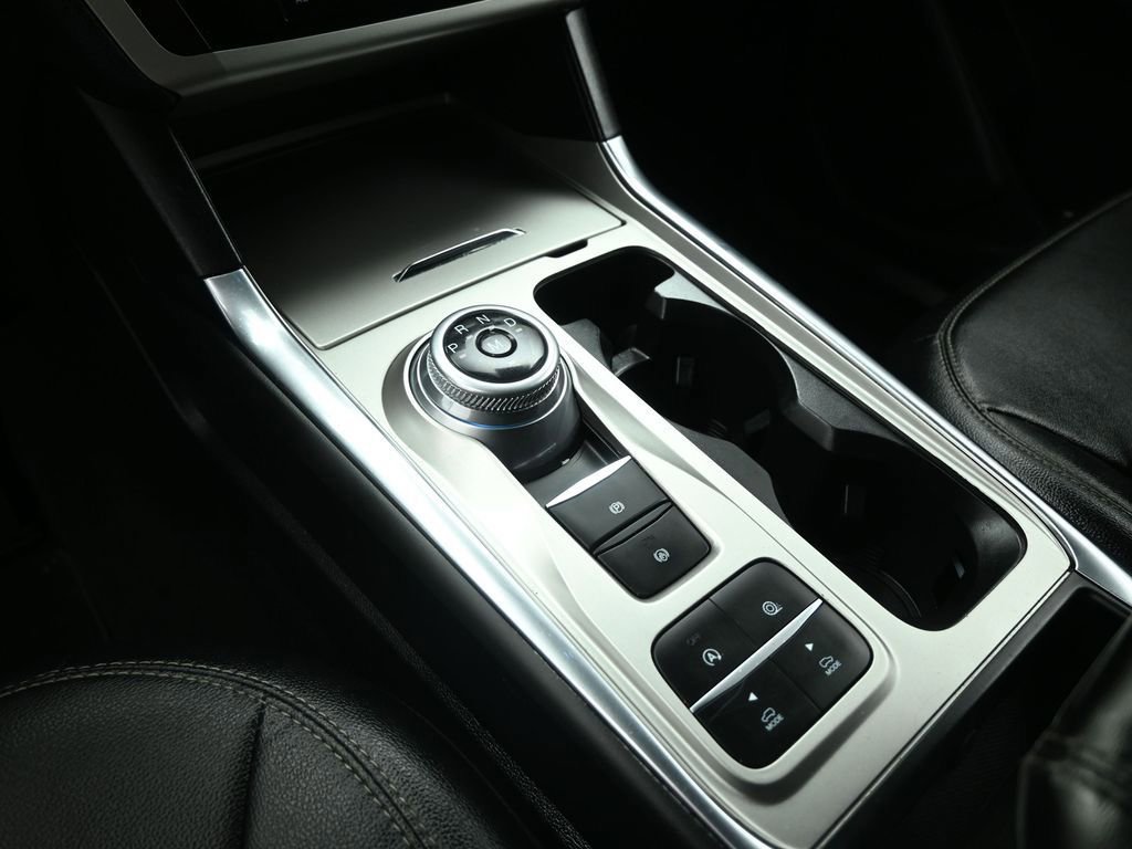 Certified 2020 Ford Explorer XLT w/ Equipment Group 202A image 43