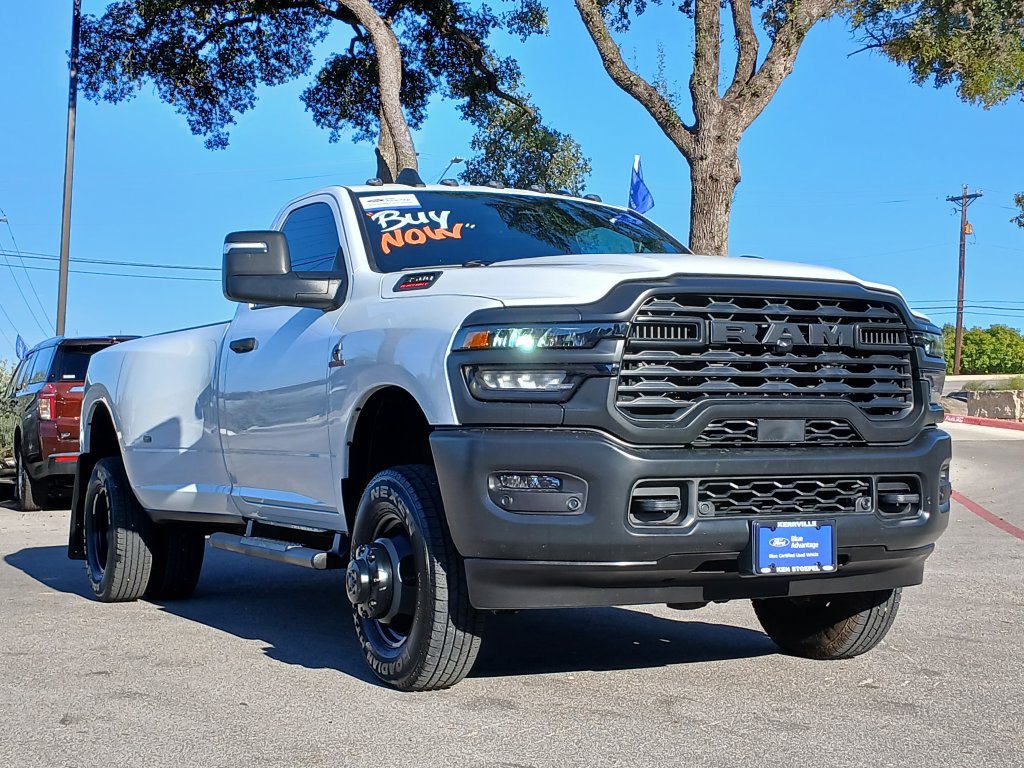 Used 2026 RAM 3500 Tradesman AWD/4WD image 1