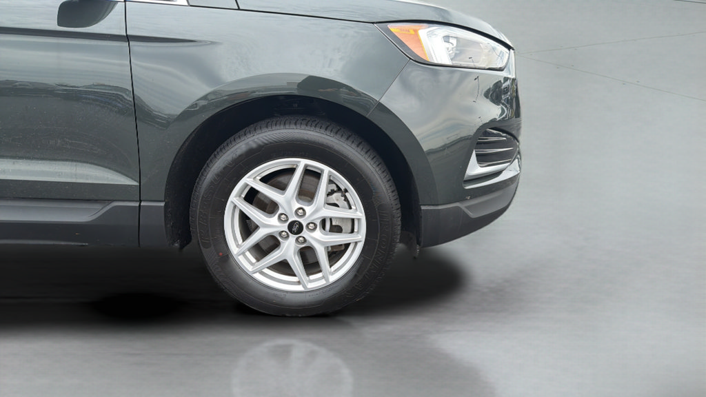 Certified 2024 Ford Edge SEL AWD/4WD image 33