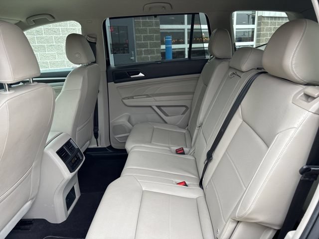Used 2023 Volkswagen Atlas SE FWD image 32