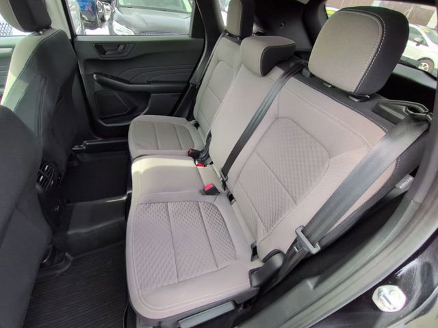 Certified 2022 Ford Escape SE w/ SE Sport Appearance Package image 16