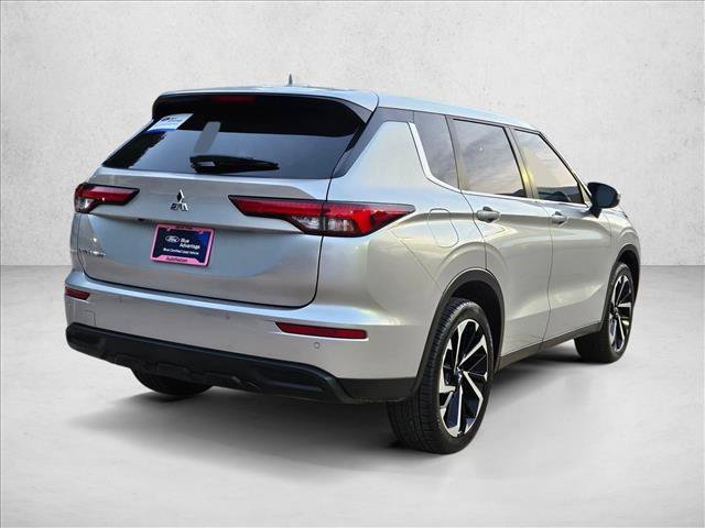 Used 2022 Mitsubishi Outlander ES FWD image 5