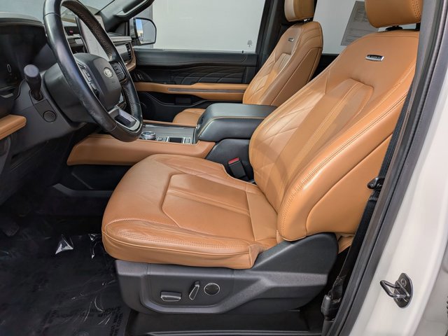 Certified 2022 Ford Expedition Platinum image 16