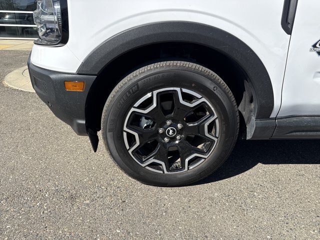 Certified 2025 Ford Bronco Sport Outer Banks w/ Outer Banks Tech Package+ AWD/4WD image 7