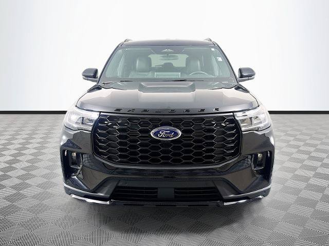 Certified 2025 Ford Explorer ST-Line w/ ST-Line Street Pack AWD/4WD image 2