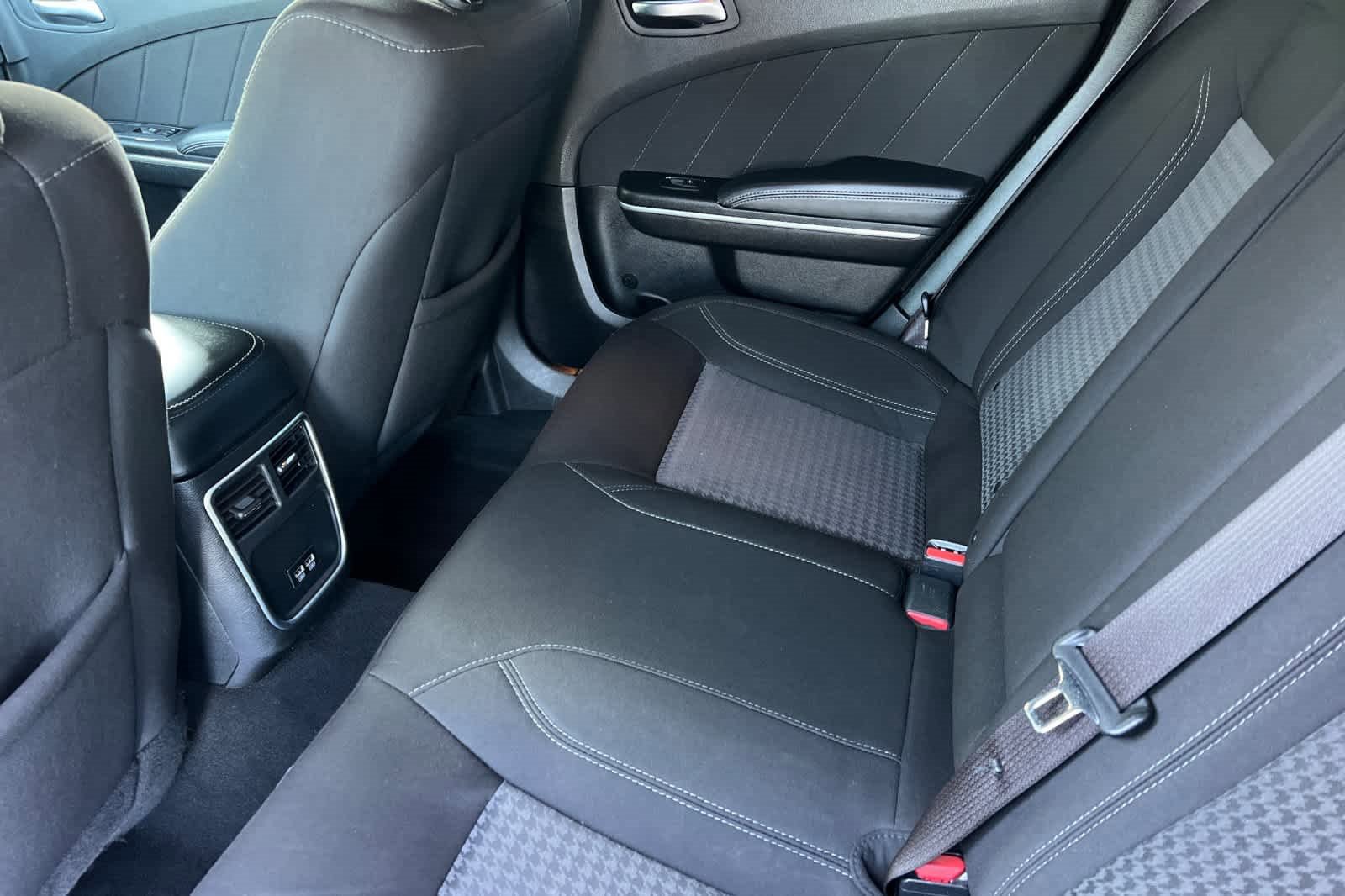 Used 2022 Dodge Charger SXT w/ Cold Weather Package image 10