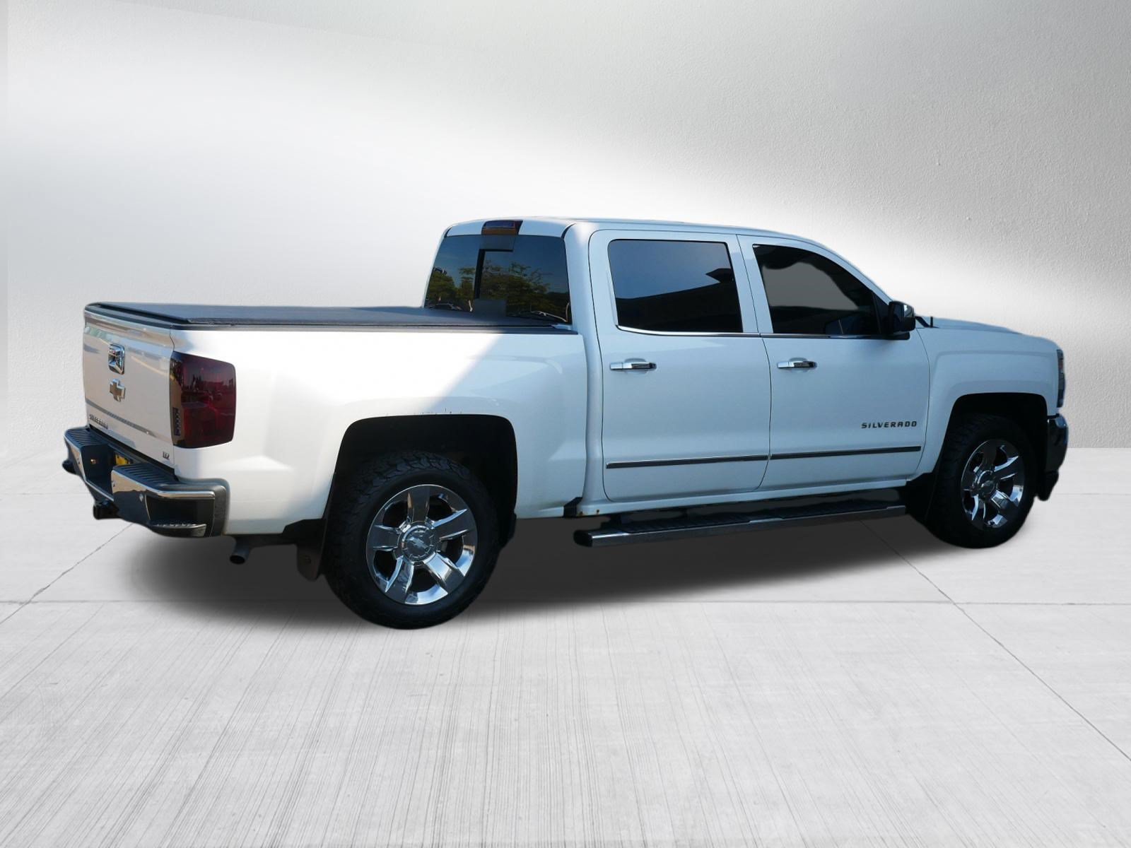 Used 2017 Chevrolet Silverado 1500 LTZ w/ Sport Package AWD/4WD image 7