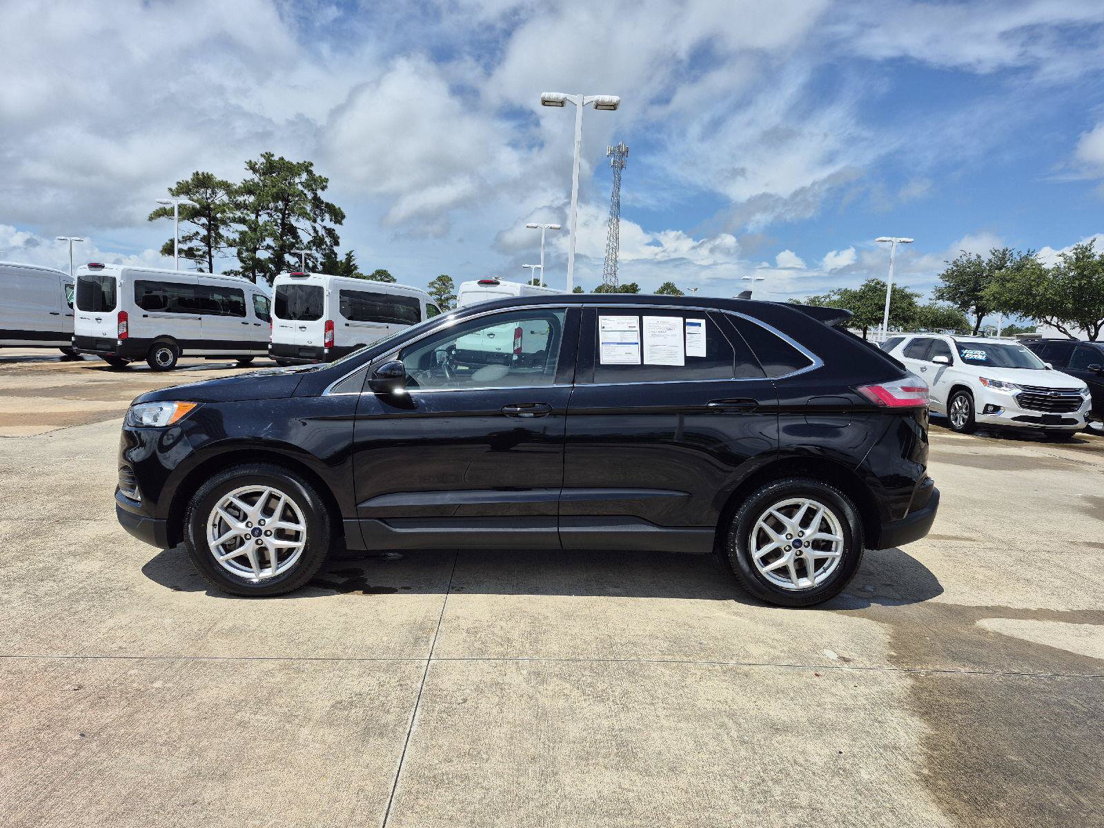 Certified 2022 Ford Edge SEL w/ Convenience Package AWD/4WD image 16