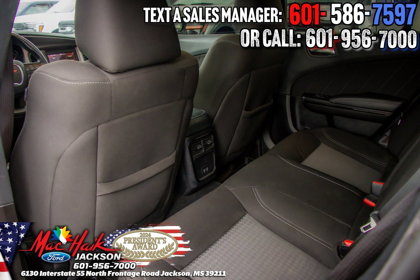 Used 2020 Dodge Charger SXT w/ Blacktop Package image 9