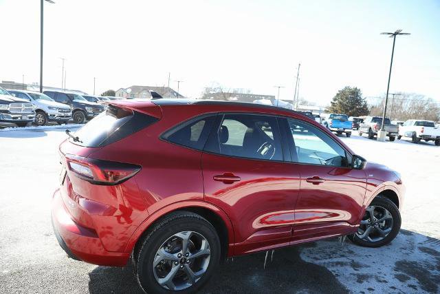 Certified 2023 Ford Escape ST-Line image 3
