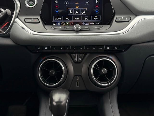 Used 2020 Chevrolet Blazer LT w/ Sound & Technology Package FWD image 30