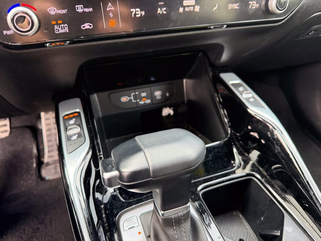 Used 2024 Kia Sorento SX Prestige image 24