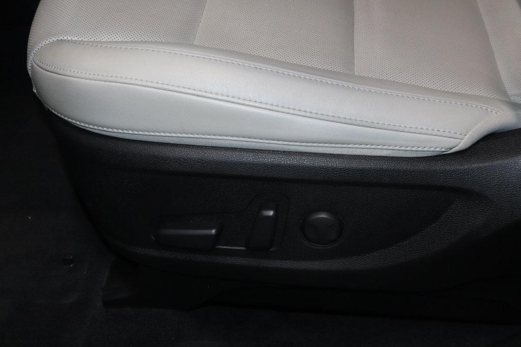 Used 2023 Kia Telluride S w/ S Sunroof Package FWD image 24
