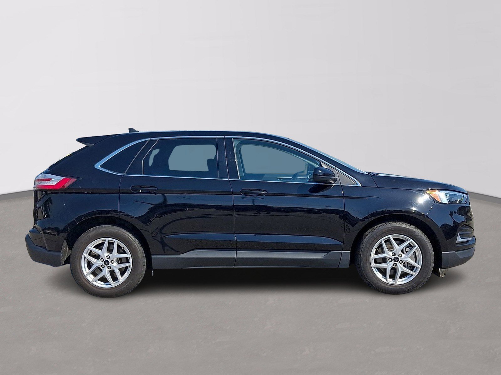 Certified 2024 Ford Edge SEL AWD/4WD image 7