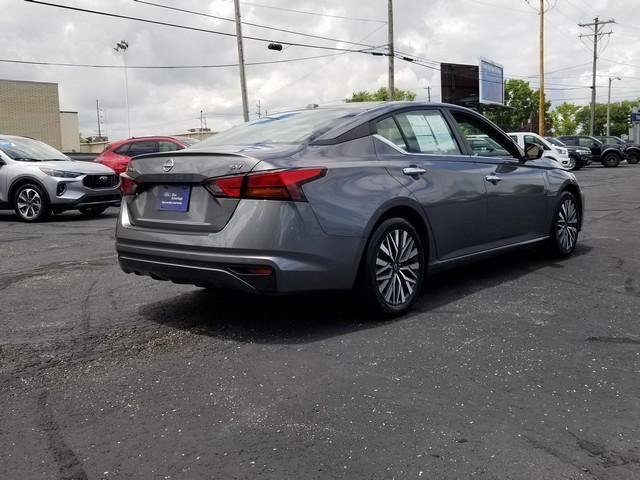 Used 2024 Nissan Altima 2.5 SV FWD image 5