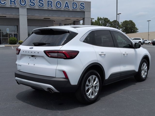 Certified 2023 Ford Escape Active w/ Cold Weather Package FWD image 4