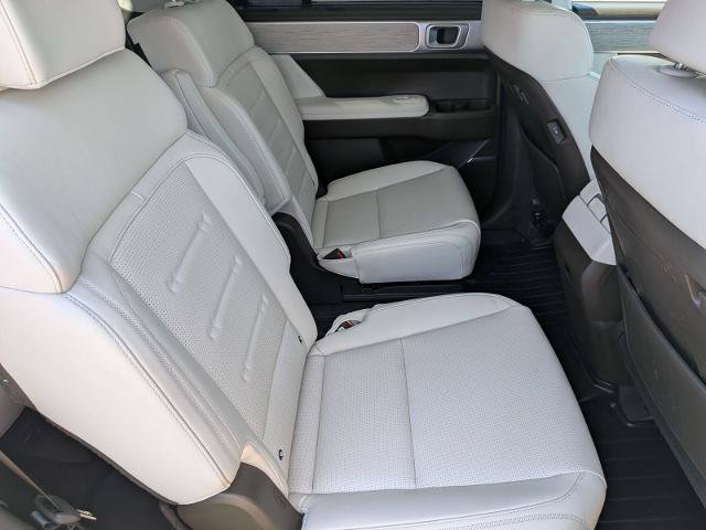 Used 2025 Hyundai Santa Fe Calligraphy FWD image 33