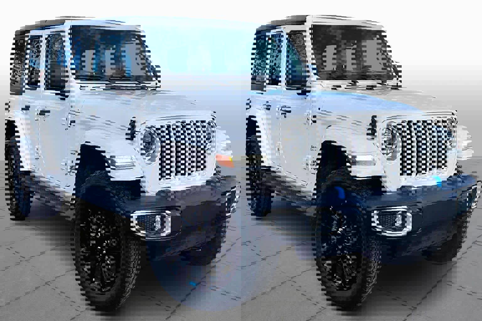 Used 2023 Jeep Wrangler Sahara w/ Cold Weather Group image 3