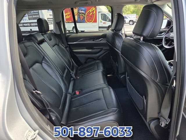 Used 2023 Jeep Grand Cherokee Limited RWD image 14