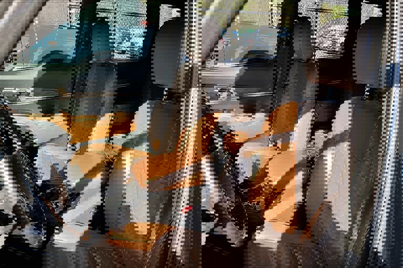 Used 2021 Kia Telluride SX w/ SX Prestige Package image 10