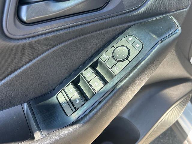 Used 2024 Nissan Rogue S image 5