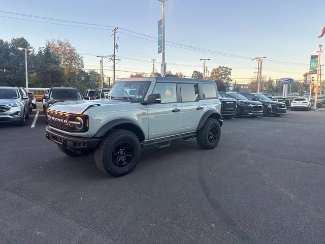 Certified 2023 Ford Bronco Wildtrak AWD/4WD image 3