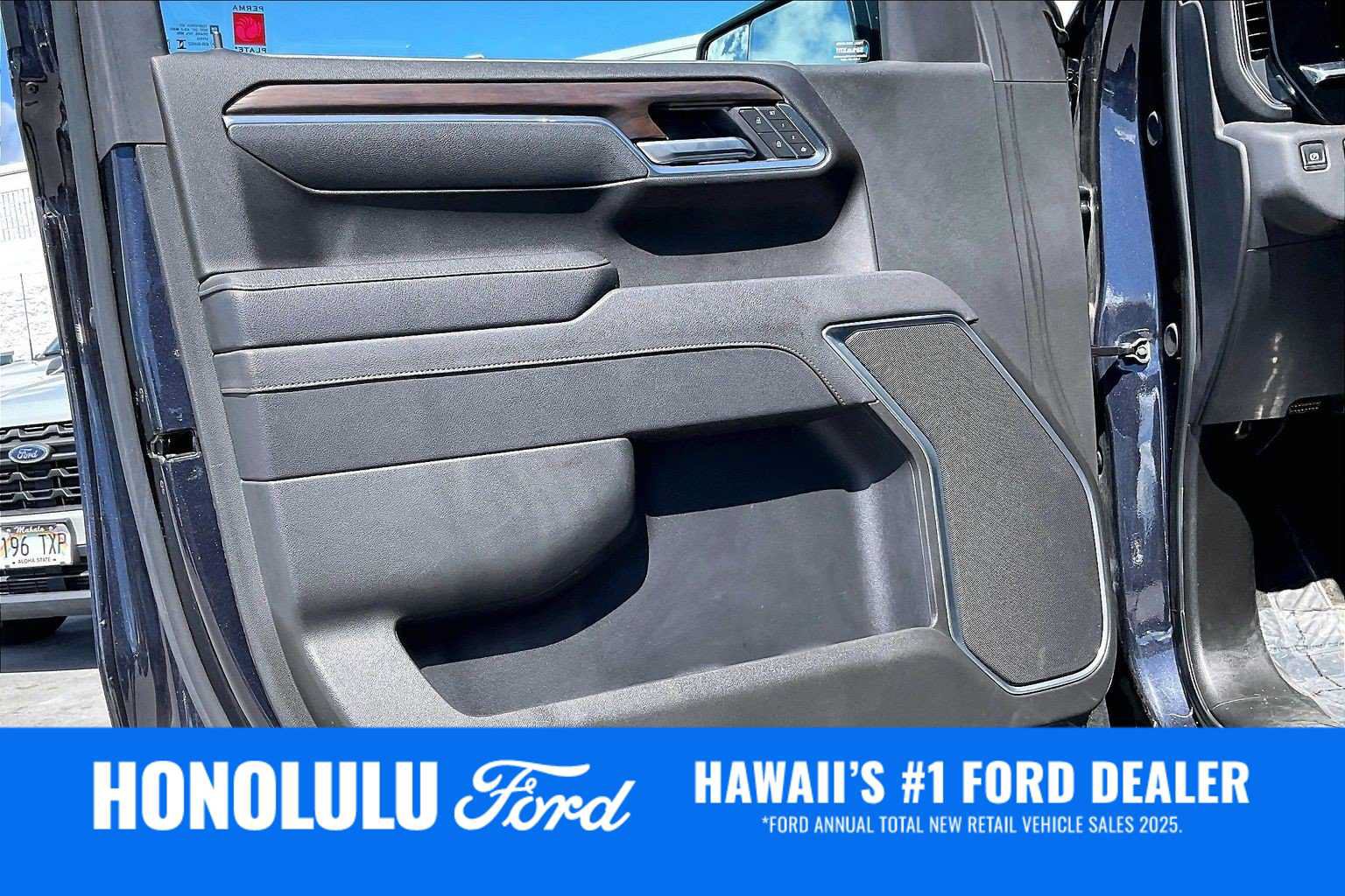 Used 2025 GMC Sierra 1500 SLT AWD/4WD image 27