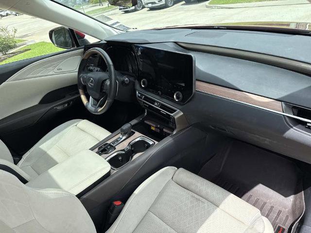 Used 2024 Lexus RX 350 FWD w/ Convenience Package image 16