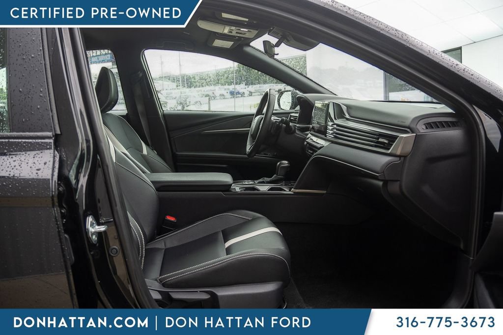 Used 2025 Toyota Camry SE FWD image 23