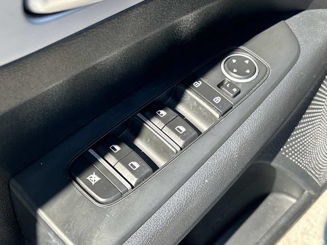 Used 2024 Kia Forte LXS FWD image 27