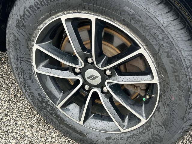 Used 2018 Dodge Journey SE w/ Connectivity Group FWD image 12