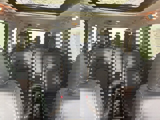 Used 2025 Nissan Pathfinder SL w/ SL Premium Package image 16