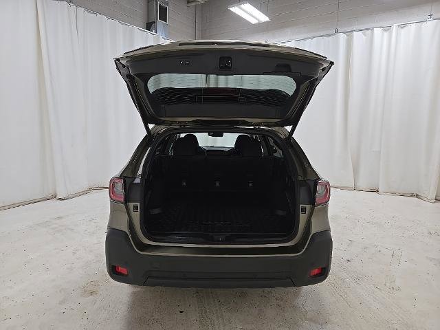 Used 2023 Subaru Outback Onyx Edition XT image 16
