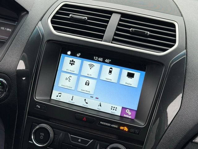 Certified 2017 Ford Explorer XLT w/ Equipment Group 202A image 38