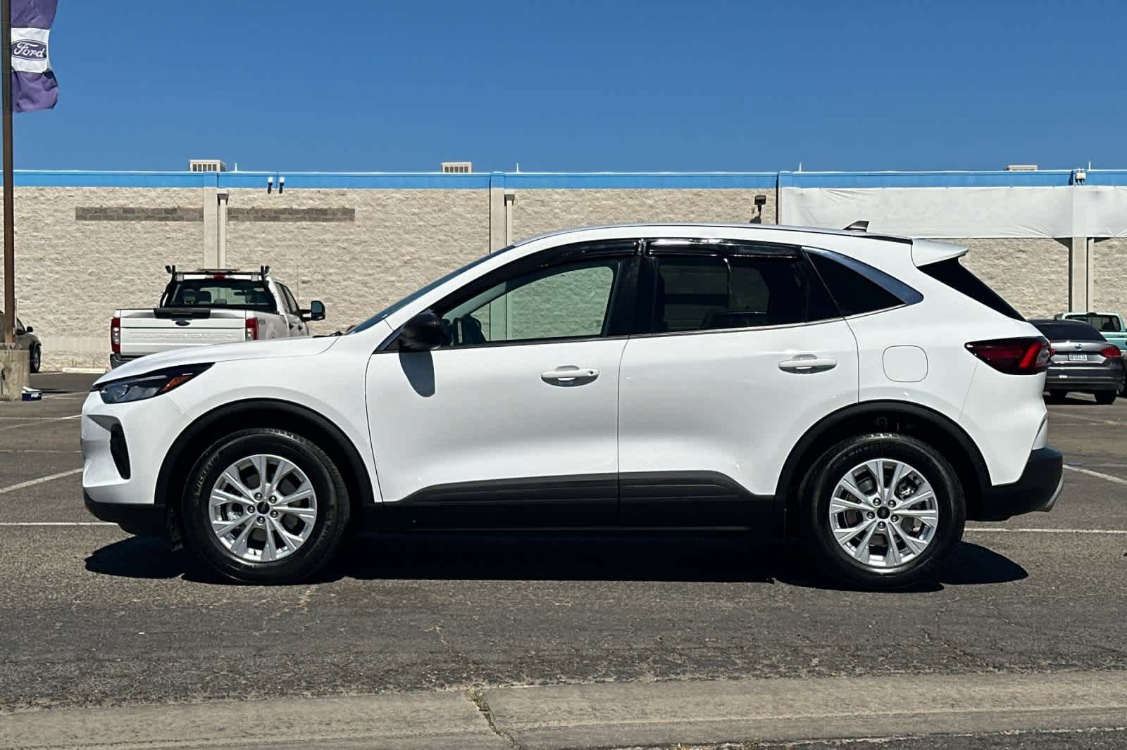 Certified 2024 Ford Escape Active FWD image 6