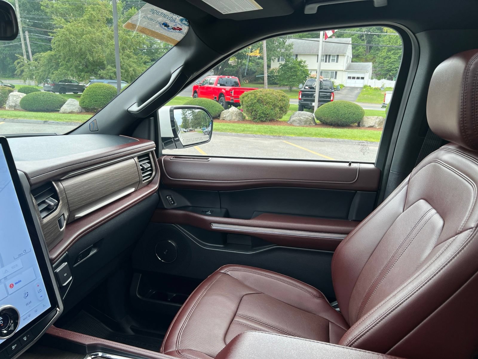 Certified 2024 Ford Expedition Limited AWD/4WD image 42