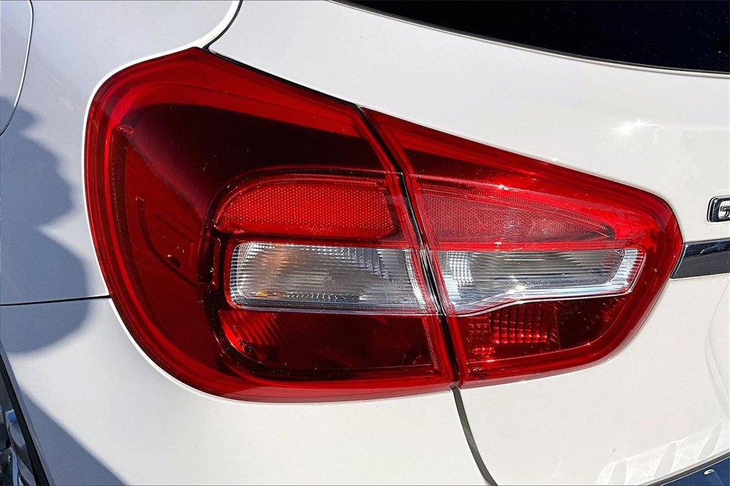 Used 2019 Mercedes-Benz GLA 250 4MATIC image 30