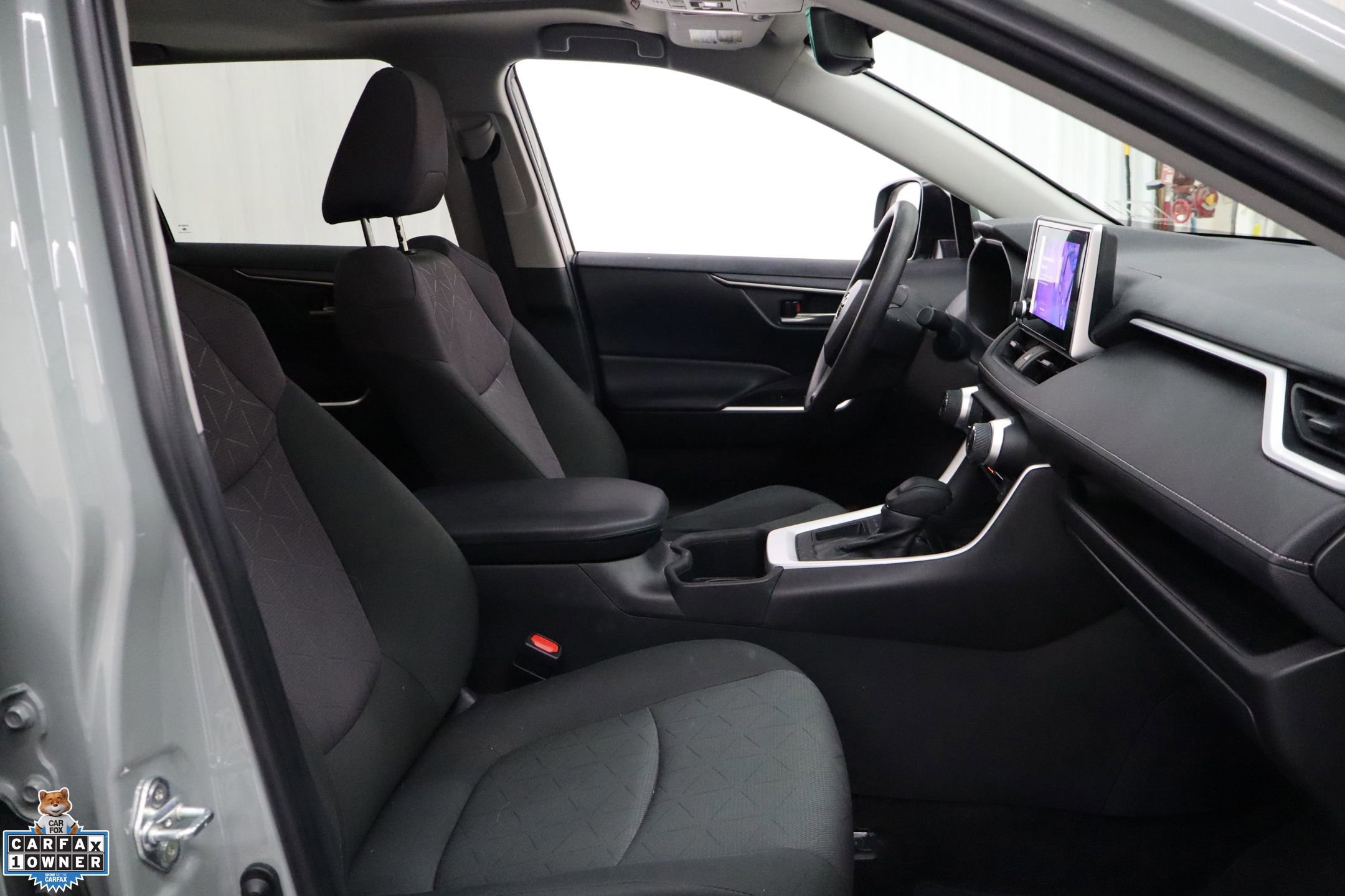 Used 2023 Toyota RAV4 XLE w/ Convenience Package image 27