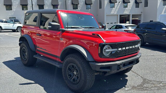 Certified 2023 Ford Bronco Wildtrak AWD/4WD image 3