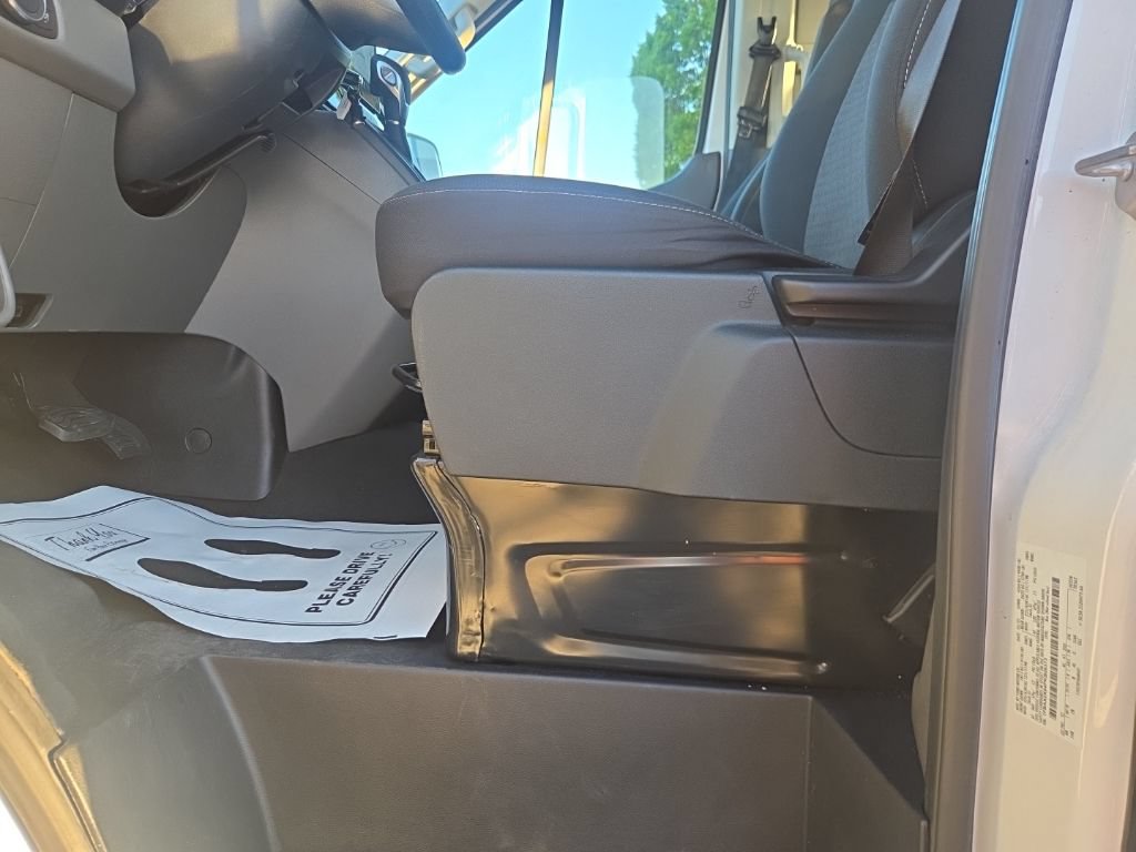 Certified 2023 Ford Transit 350 XLT RWD image 2
