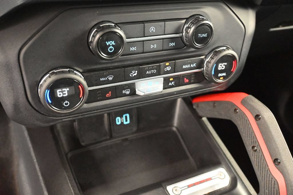 Certified 2023 Ford Bronco Heritage Edition AWD/4WD image 6