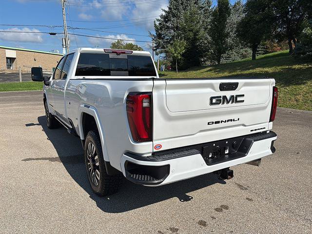 Used 2025 GMC Sierra 3500 Denali Ultimate AWD/4WD image 2