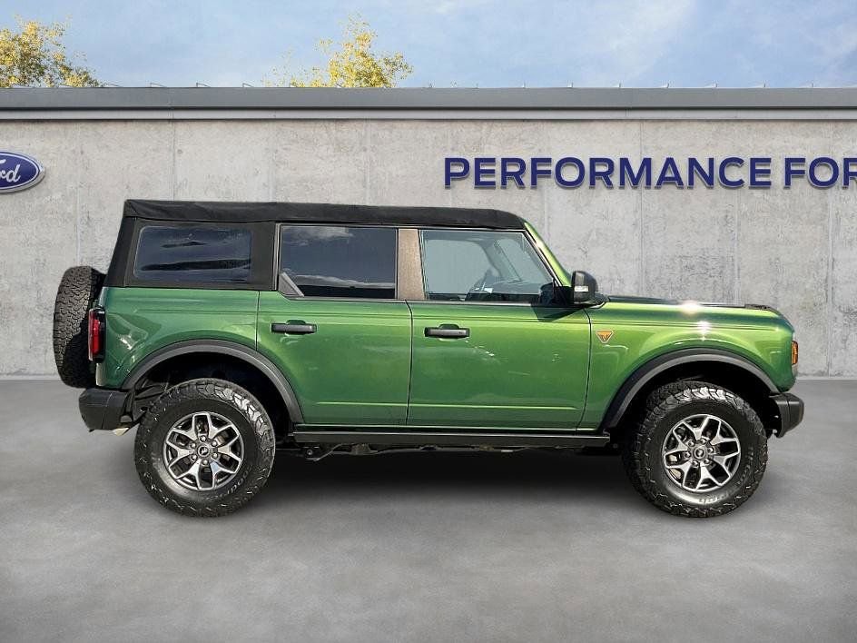 Certified 2023 Ford Bronco Badlands AWD/4WD image 4