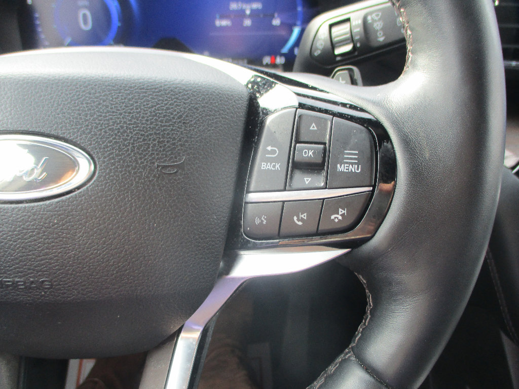 Certified 2021 Ford Explorer Platinum w/ Equipment Group 601A image 13