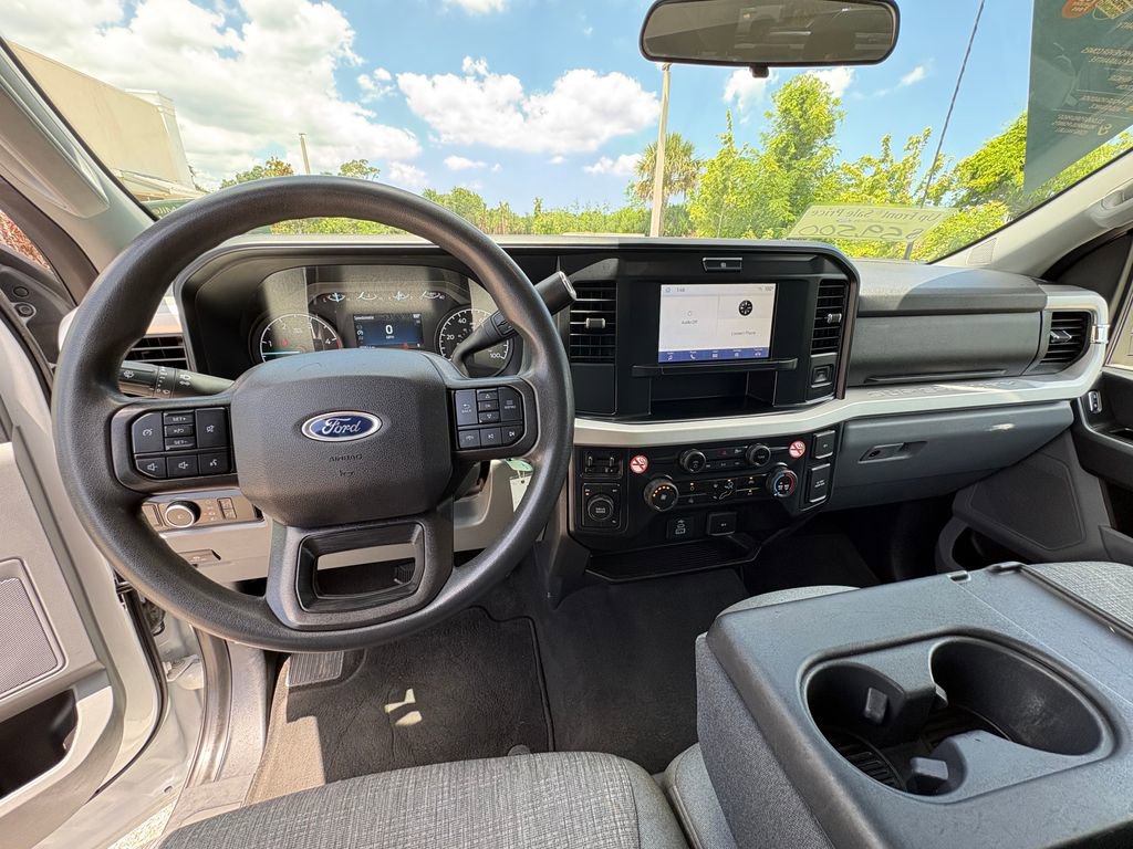Certified 2025 Ford F250 XLT AWD/4WD image 8